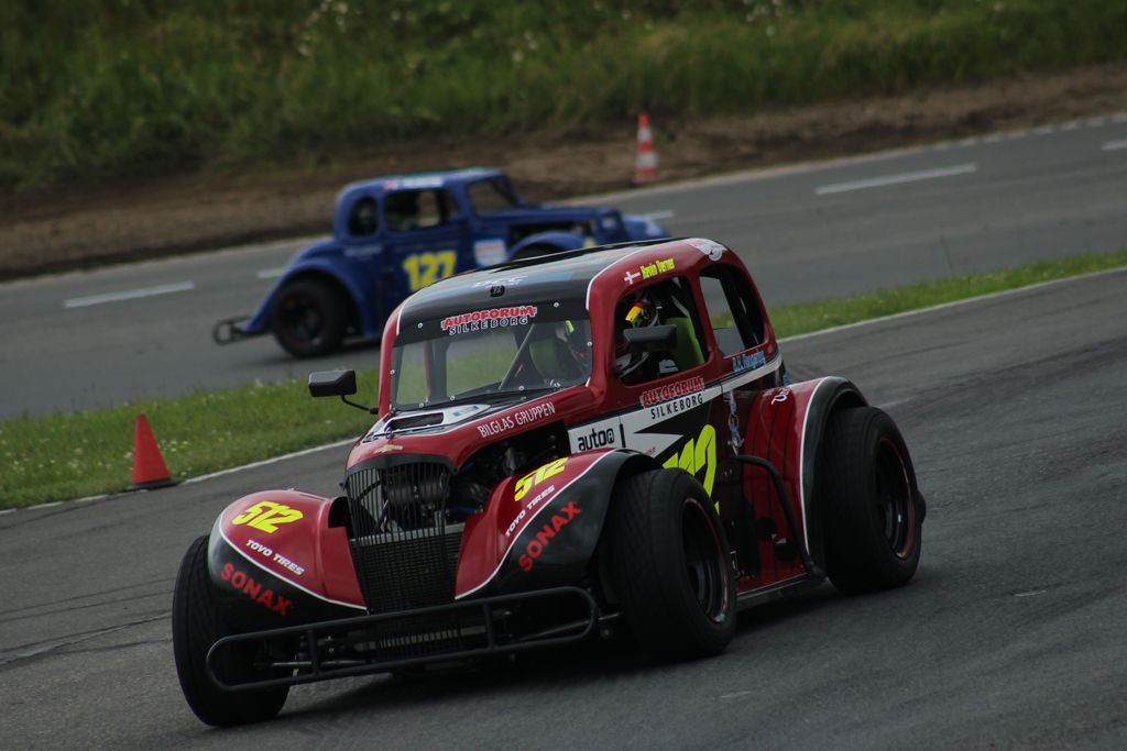 Verner blæser til angreb på FDM Jyllandsringen
(Foto: Motorsporten.dk)